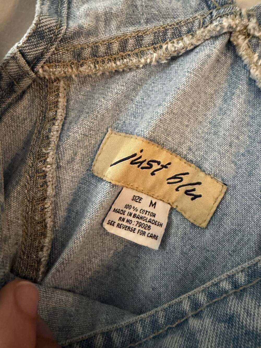 Just Blu Light Wash Denim Short Overalls with Zipper Pocket Size M - Picture 3 of 5